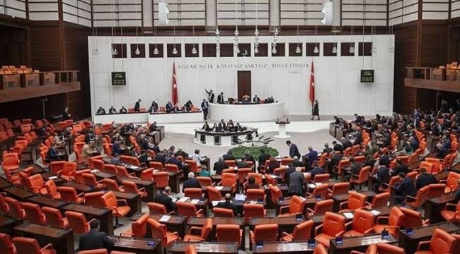 CHP'li Ünsal: "Test yaptırmak isteyen Saray'a veya Meclis'e gitsin"