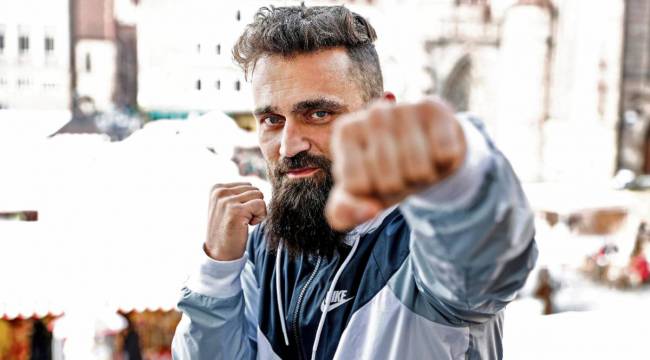 Diyanet'i eleştiren boksör Arık'a 'kurşun'lu tehdit