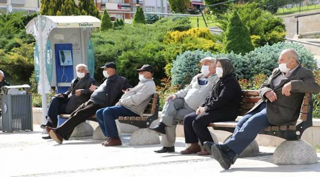 Marmaris'te 65 yaş ve üstü vatandaşlara kısıtlama getirildi