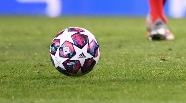 Polonya'da korona virüse yakalanıp maça çıkan futbolcu tutuklandı