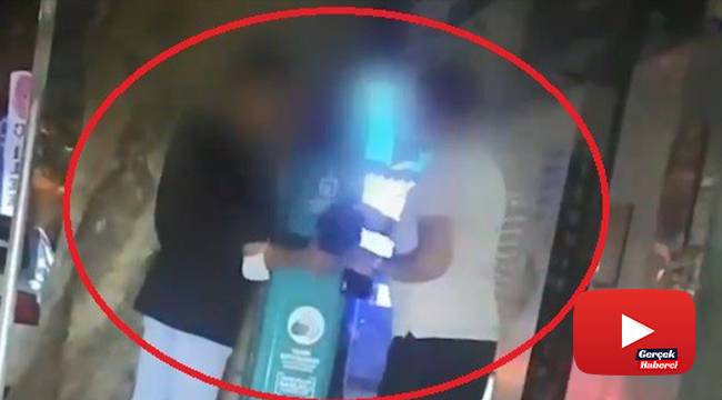 Sokaklara yerleştirilen dezenfektanları böyle boşalttılar