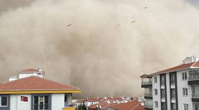 Ankara'da kum fırtınası: Göz gözü görmüyor