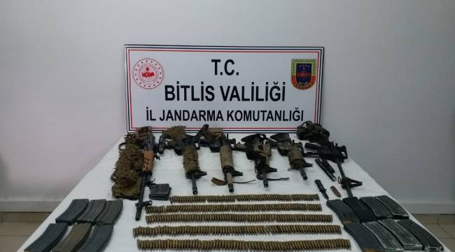 Bitlis'teki terör operasyonunda çok sayıda silah ve mühimmat ele geçirildi