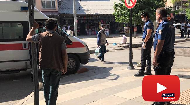 Covidli hasta, karantinayı ihlal etti, meydanda polis tarafından yakalandı