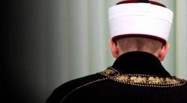 Din görevlilerinden iş yükü tepkisi: &#039;Zorlama ve baskı var, koruyucu malzeme yok&#039;