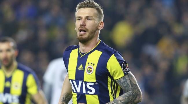 Fenerbahçe'de 5 isimle daha yollar ayrılıyor