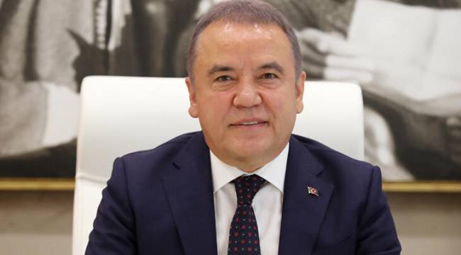 Kovid-19 tedavisi gören Antalya Büyükşehir Belediye Başkanı Böcek'in sağlık durumu stabil