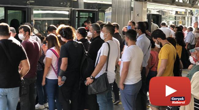 Toplu taşımada tıka basa yoğunluk