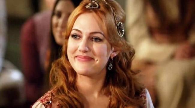 Yeni Akit'ten skandal başlık! Meryem Uzerli haberine atılan başlık tepki çekti