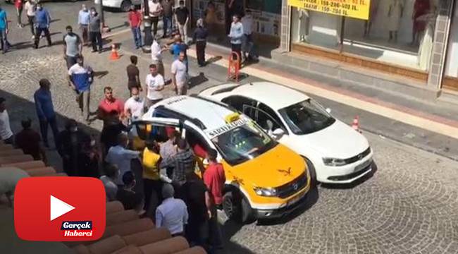 Yol verme tartışması meydan kavgasına dönüştü, korona virüs tedbirleri unutuldu