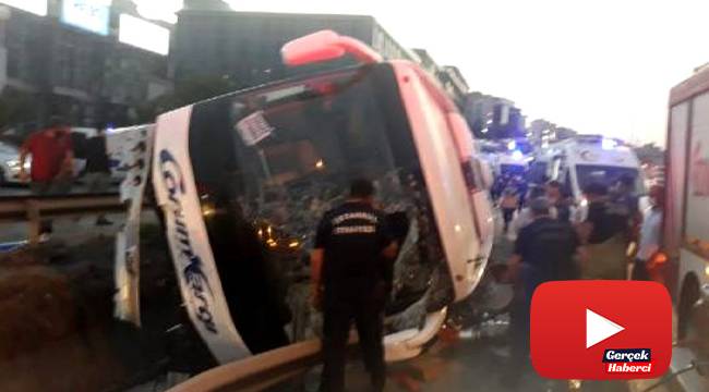 Yolcu otobüsünün yan yattığı kaza kamerada