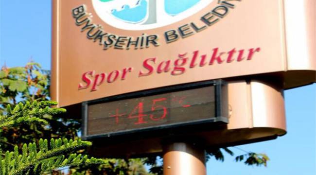 Adana'da termometreler 45 dereceyi gösterdi