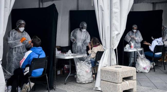 Avrupa'da salgın kontrolden çıktı: Hangi ülkede ne kadar vaka sayısı kaydedildi?