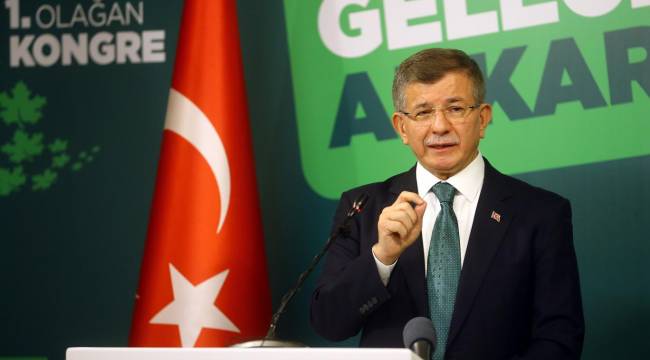 Davutoğlu: Yeni Ekonomi Programı'nın koyduğu hedeflerden iyi senaryoda 13 yıl, kötü senaryoda 15 yıl öncesine dönülüyor
