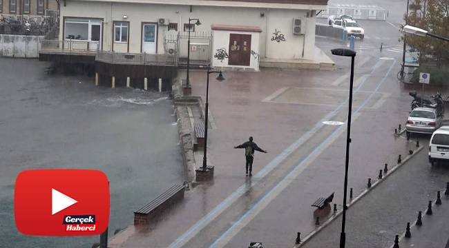 Herkes kaçacak yer ararken, o tadını çıkarttı