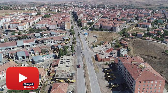 İlleri ve ilçeleri farklı ama birlikte yaşıyorlar