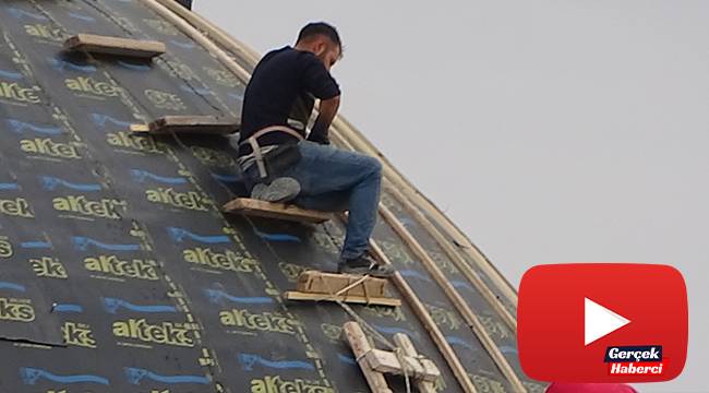 İnşaatta cambaz gibi çalışıp yürekleri ağza getirdiler