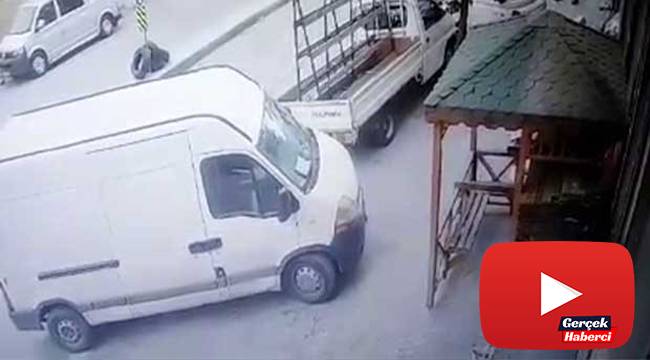İstanbul’da feci kaza: Ölümden kıl payı kurtuldular