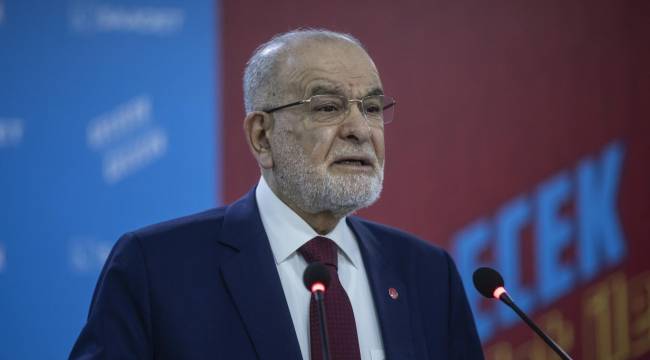 Karamollaoğlu: Tarihte yaşanmış kötü örnekleri AK Parti bünyesinde toplamayı başarıyor