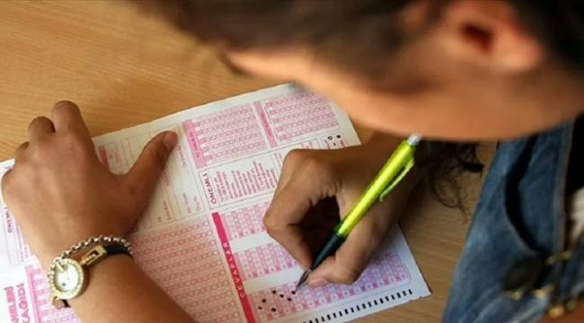 ÖSYM soru hazırlama uzmanı, sınav sorularının sızdırıldığını söyledi