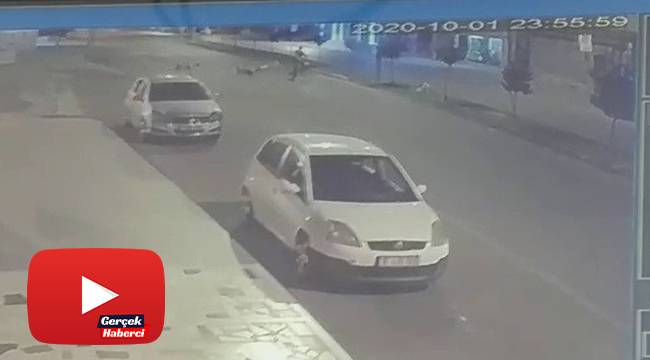 Sokak köpeklerinden kaçarken başını çarpıp öldü