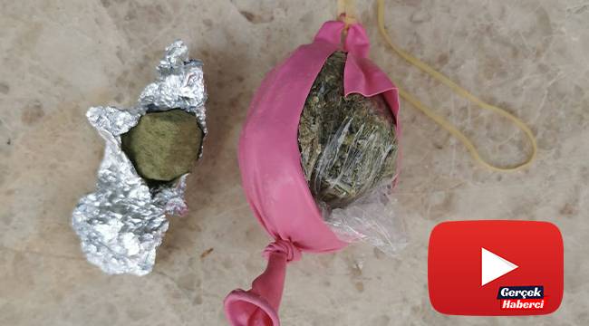 Şüpheli araçtan renkli balon içinde uyuşturucu çıktı