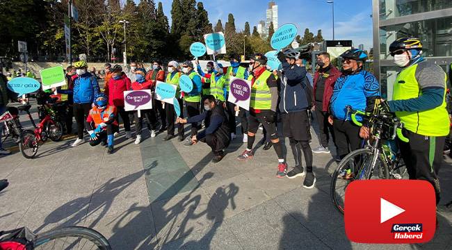 300 bisikletli "Barikatsız Dünya" için pedal çevirdi