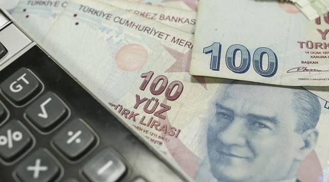 Bütçe ekimde 4.9 milyar lira açık verdi