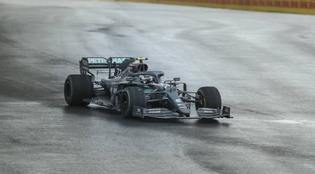 Formula 1'de İstanbul yarışını Hamilton kazandı, dünya şampiyonu oldu