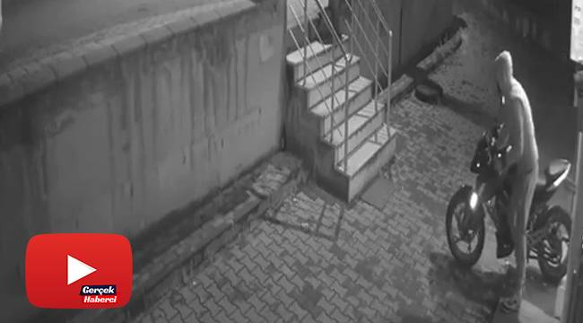 Lüks motosiklet hırsızı kameraya böyle yakalandı