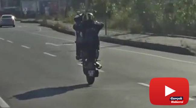 Motosiklet üzerinde tehlikeli hareketler