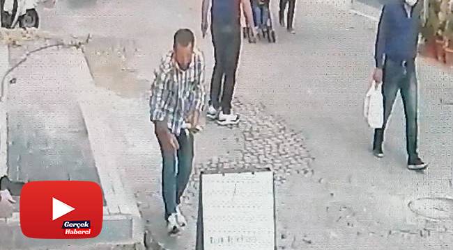 Rüzgarda uçuşan binlerce lirayı toplayıp sahibine teslim ettiler