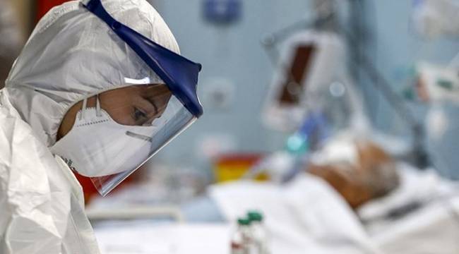 2 eczacı ve 1 doktor Covid-19 nedeniyle hayatını kaybetti