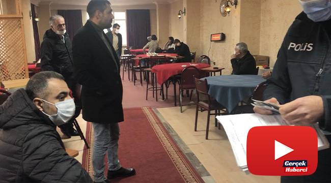 Aynı kıraathanede yine aynı manzara
