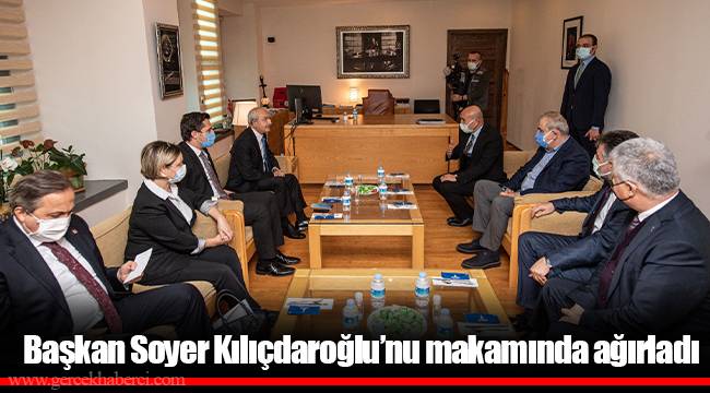 Başkan Soyer Kılıçdaroğlu’nu makamında ağırladı