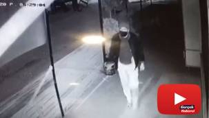 Büfenin malzemelerini kendi mallarıymış gibi alıp gittiler