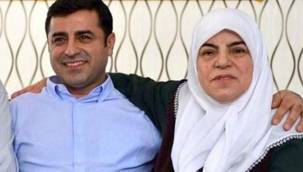 Demirtaş’ın annesi: Benim çocuğum teröristse niye cumhurbaşkanı adayı oldu
