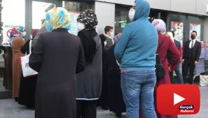 İndirimli tencere tabak için sosyal mesafe kuralları hiçe sayıldı