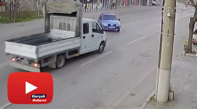 Kontrolden çıkan otomobil ile kamyonet kafa kafaya çarpıştı: 6 yaralı