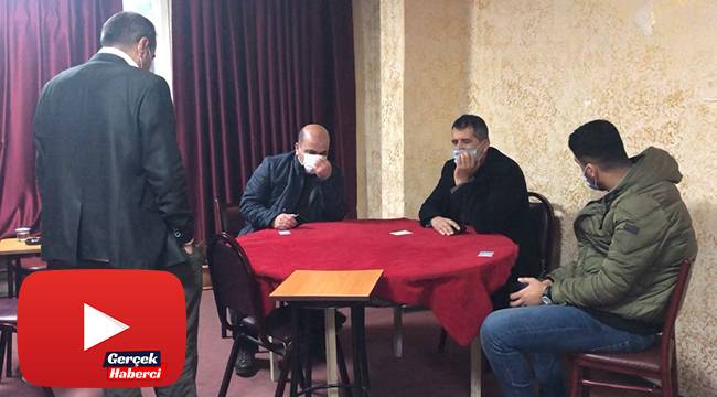 Okey masasında basıldılar ikinci kattan atlayıp düz duvara tırmandılar