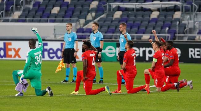 Sivasspor kafilesine İsrail'de uçuş engeli