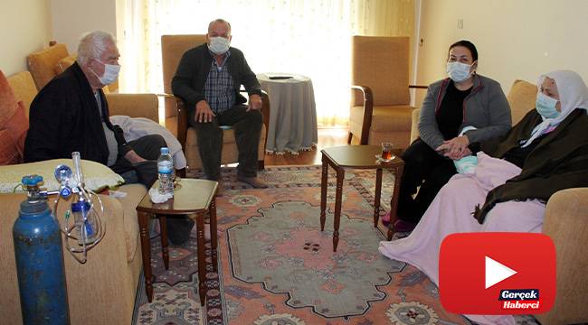 Yaşlı çift korona virüsü yendi