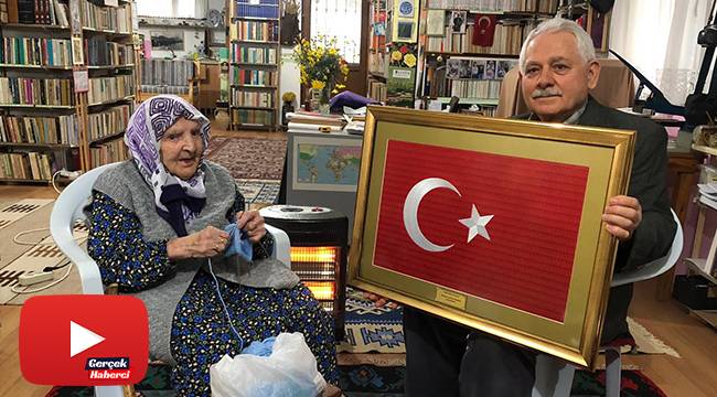 118 yaşındaki Zeliha nineden Mehmetçik'e hediye
