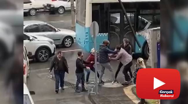 Borçlu olduğu kadına çantasını kaptırdı