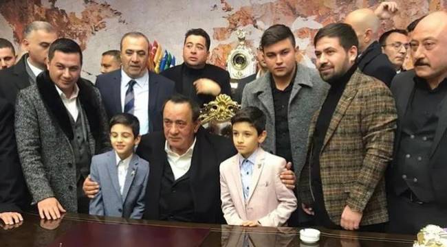 Çakıcı'ya Davutoğlu'na hakaret davasında beraat