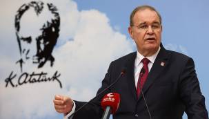 CHP'li Öztrak: Olmayan aşının özendirme kampanyası var