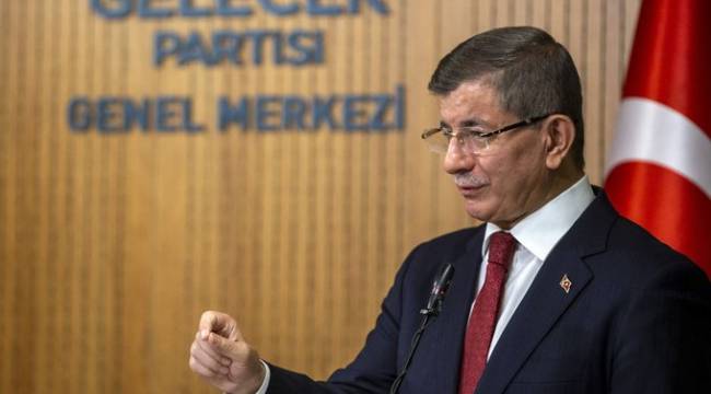 Davutoğlu: Selçuk Özdağ'a saldırı siyasi terördür, Cumhurbaşkanı'ndan açık ve net bir açıklama bekliyoruz