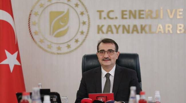 Enerji Bakanı Dönmez, geçen yıl 42 ton olan altın üretimini 100 tona çıkarmayı hedeflediklerini açıkladı