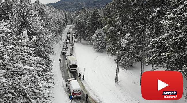 Kazdağları’nda buzlanan yollar çileye döndü