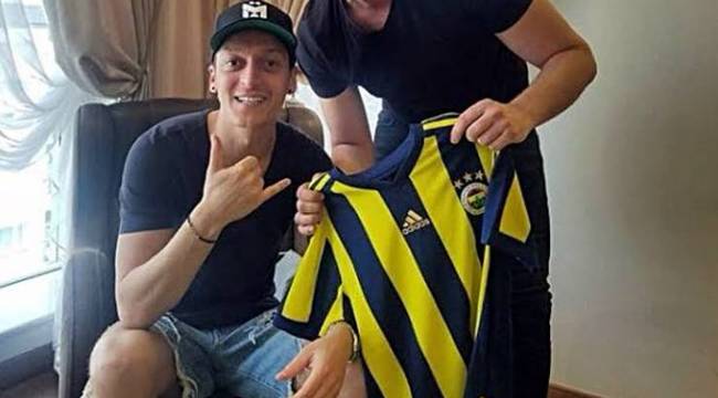 Mesut Özil, Fenerbahçeye transfer oldu